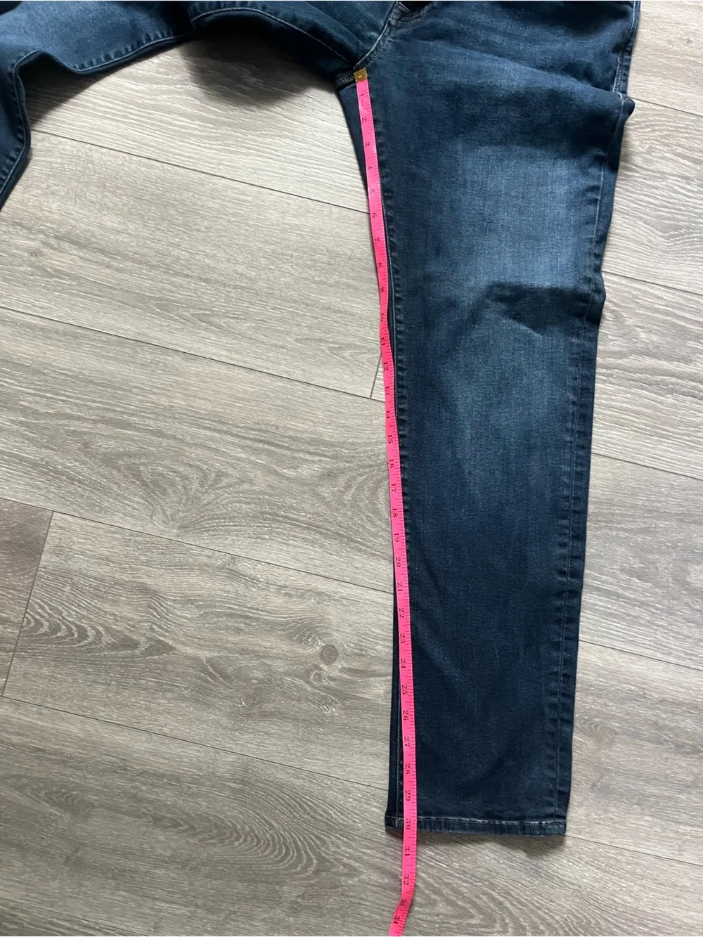 Mavi Medium Wash Straight Leg Denim Classic Preppy Blue Jeans Size 34” X 32”